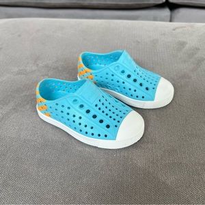 Native Shoes, Size 5